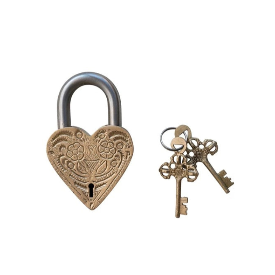 Debossed Heart Lock with Keys