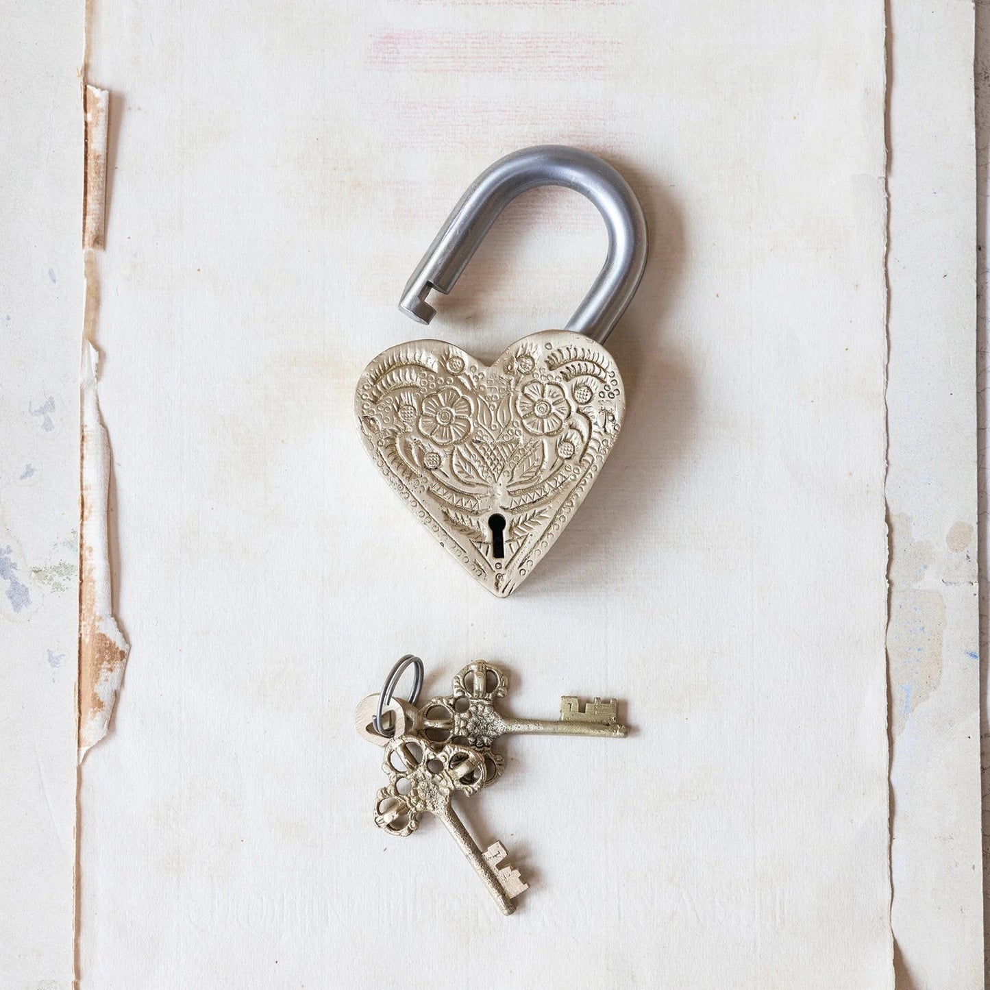 Debossed Heart Lock with Keys